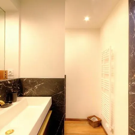 Grande Terrasse Face A La - Casa Di Virginie *