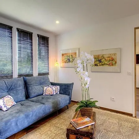 Grande Terrasse Face A La - Casa Di Virginie דירה