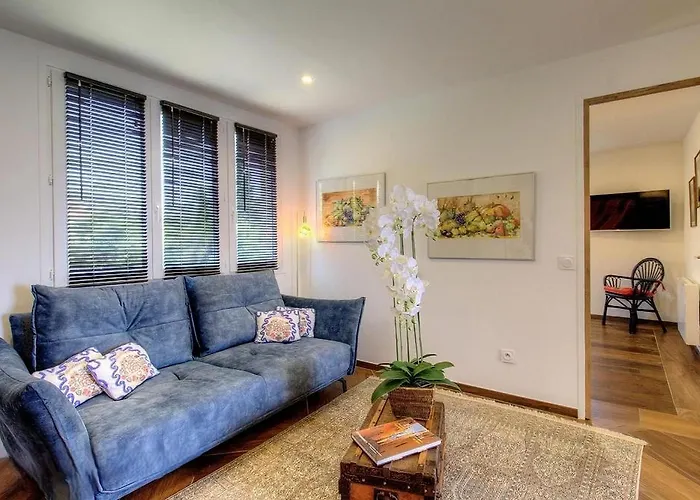 Grande Terrasse Face A La - Casa Di Virginie דירה