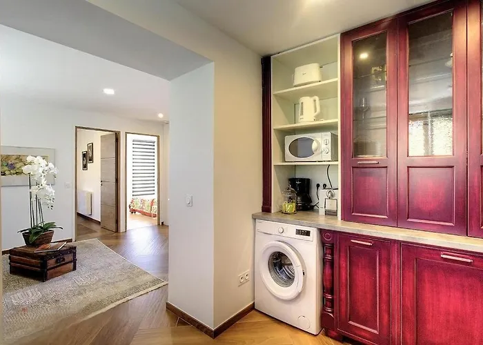 Grande Terrasse Face A La - Casa Di Virginie דירה