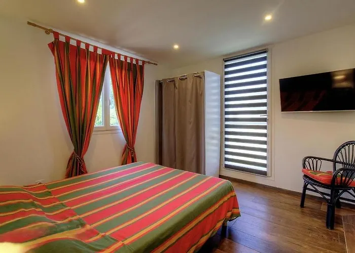 Grande Terrasse Face A La - Casa Di Virginie * מאסינאג'יו