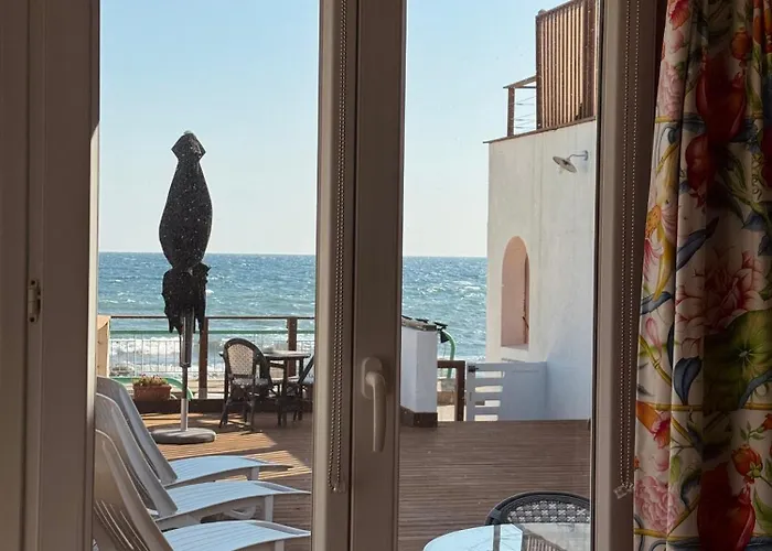 Grande Terrasse Face A La - Casa Di Virginie Lägenhet